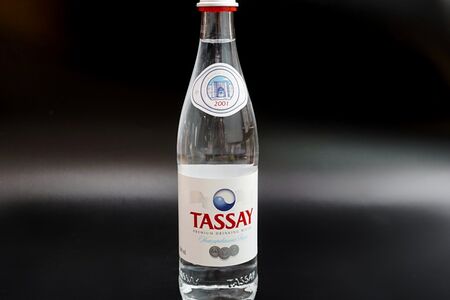 Минеральная вода Tassay без газа