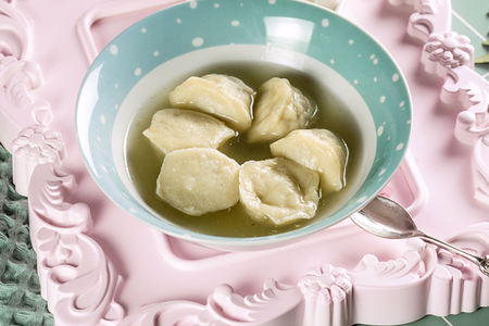 Пельмешки с бульоном