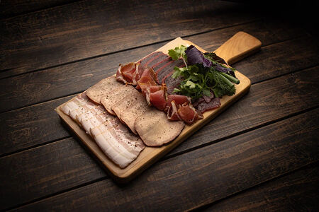 Ассорти мясное