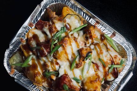 Горячая сковородка со свининой