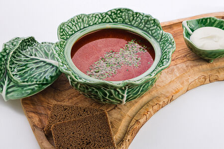 Борщ по-домашнему со сметаной