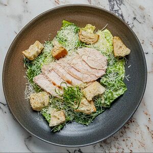 Цезарь с курицей