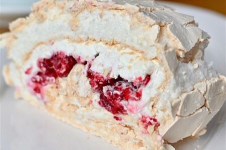 Меренговый рулет 