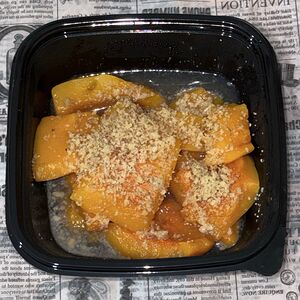 Тыква, запеченная с медом и орешками