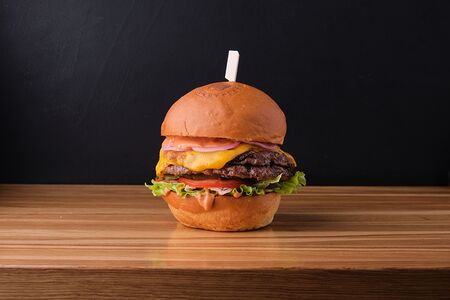 Двойной чизбургер Яс