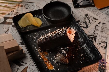 Хенд-ролл Лосось