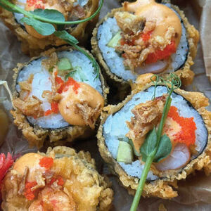 Хрустящий ролл с тигровыми креветками