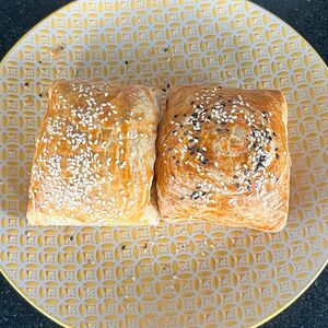 Самса со шпинатом и сыром