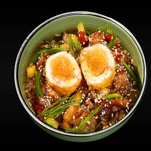 Жаренный рис с курицей