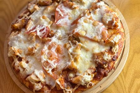 Пицца с курицей