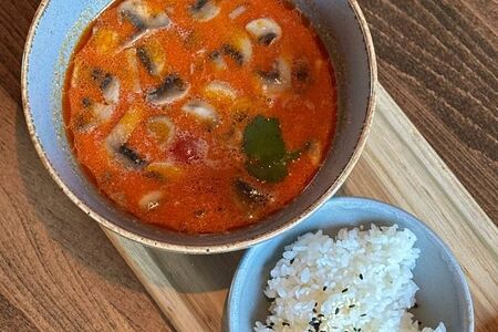 Том ям с цыплёнком