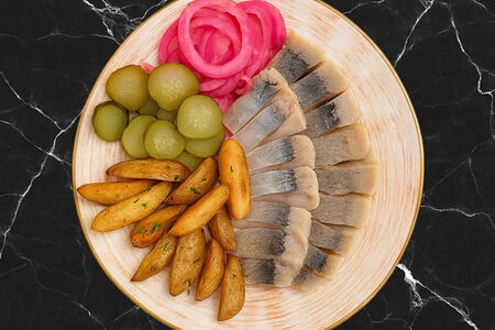 Сельдь с картофелем