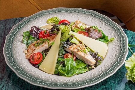 Салат «Цезарь» с курицей