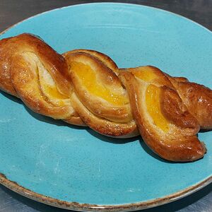 Плетенка с абрикосом