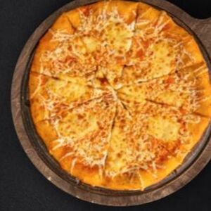 Пицца с сыром