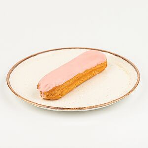 Эклер клубника со сливками