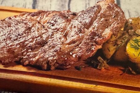 Большая свиная отбивная 