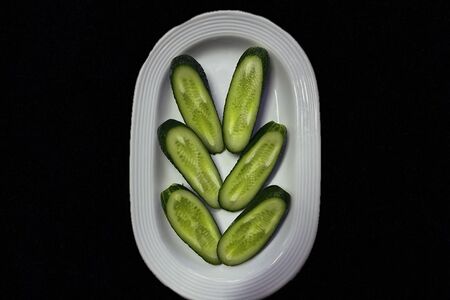 Огурец малосольный