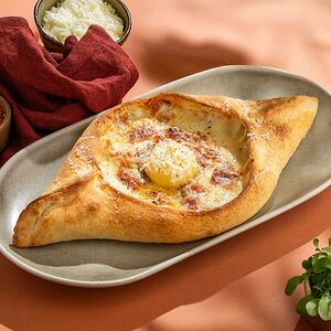 Хачапури Карбонара