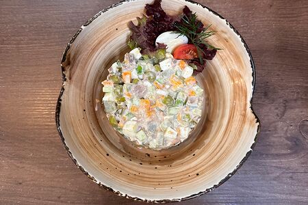 Оливье с говяжьим языком 