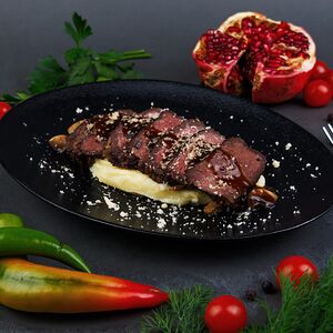 Мраморная пиканья с грибами