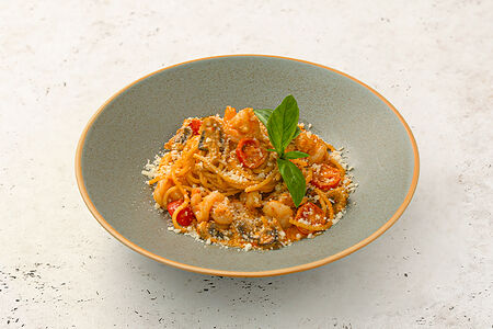 Паста с креветками том ям