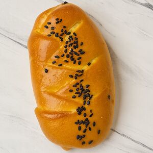 Сосиска в тесте с сыром 