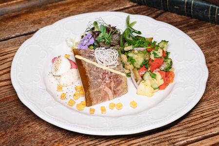 Холодец мясной