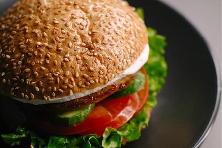 Чикен бургер