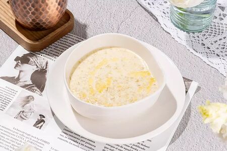 Классическая овсяная каша с маслом