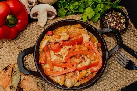 Курочка в сливочном соусе