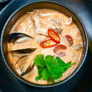 Суп том ям с морепродуктами