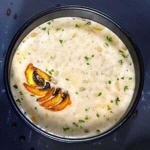 Грибной крем-суп с гренками