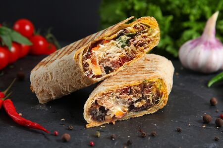 С копчеными говяжьими щечками 