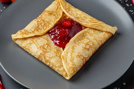 Блин с вареньем