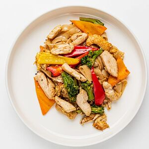 Лапша Пад си ю с куриным филе