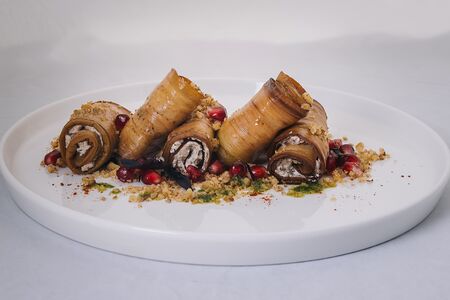 Рулет из баклажанов