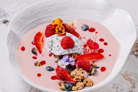 Гранола с ягодами