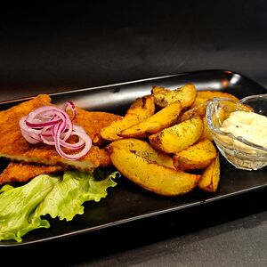Шницель с картофелем по-деревенски
