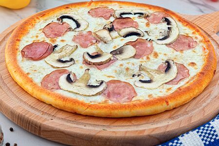 Пицца Ветчина и грибы