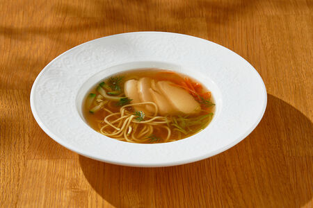 Куриный суп с лапшой