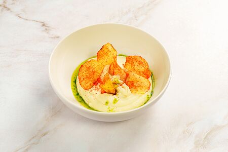 Картофельное пюре с чипсами