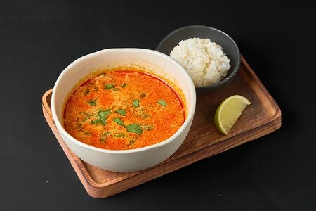 Том ям с морепродуктами 