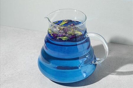 Чай синий чашка