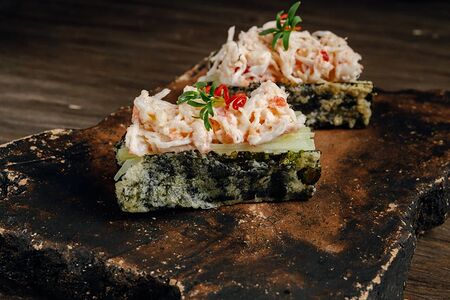 Темаки камчатский краб