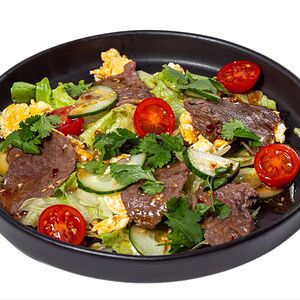 Салат тайский с говядиной