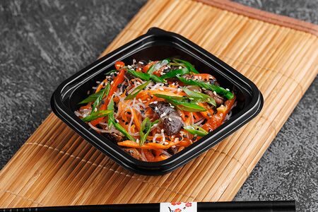 Фунчоза с грибами шиитаке