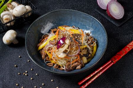 Чапче с овощами