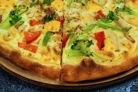 Пицца Курица брокколи