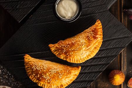 Слоеные хычины с курицей 